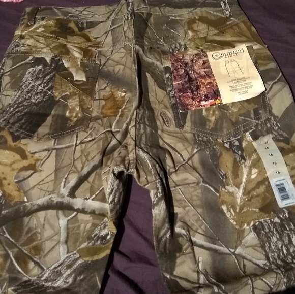Outfitters, size 16 camouflage jeans - Picture 5 of 5